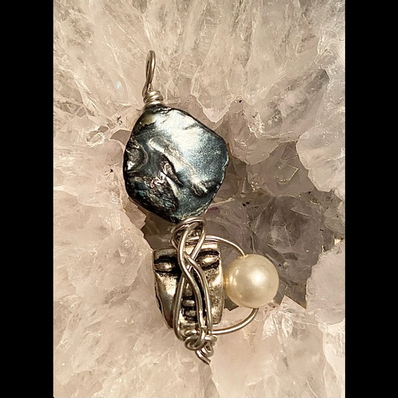 Designs by Janelle - Handmade Silver Wire Face Charm - Picture 12 of 15